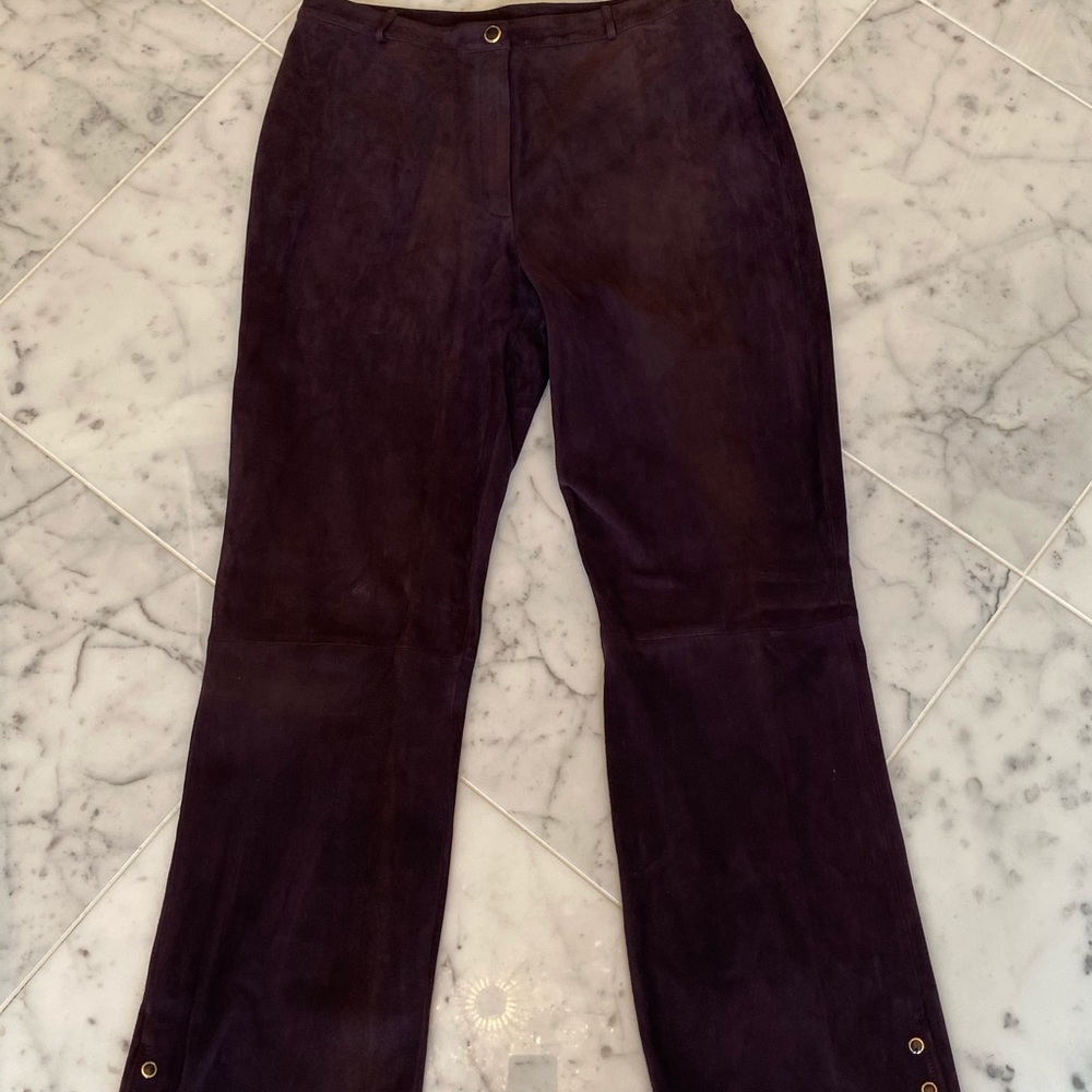 PLUM ST JOHN PANTS GOLD ACCENT ON BUTTONS SIZE 14